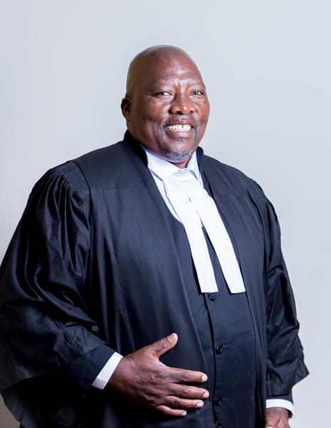 Lungile Tyatya