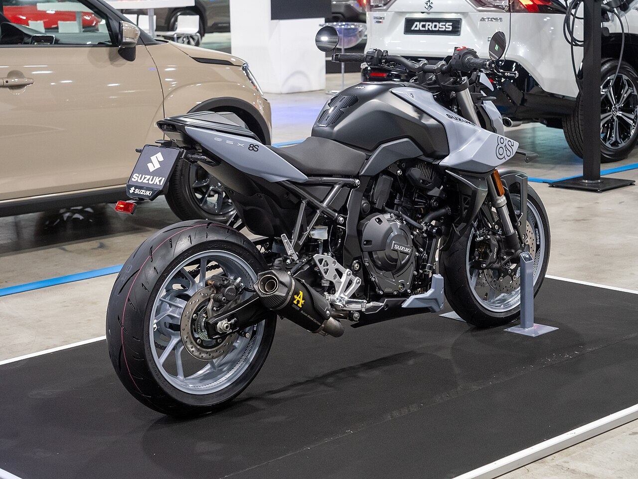 Suzuki GSX-8S Demo