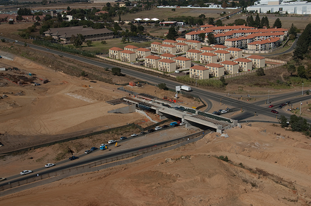 Midrand station, photograph 3